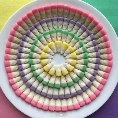 物品排列:圆形~ 作者:adam hillman