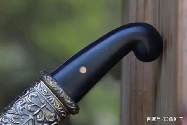 冷兵器高性能弯刀-牛翎,鉴赏