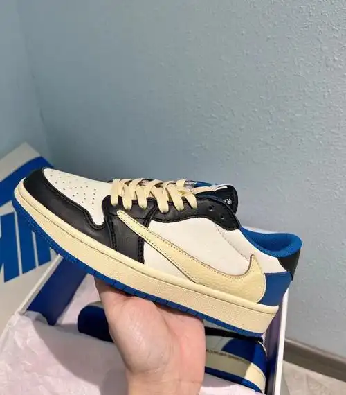 藤原浩闪电倒钩耐克