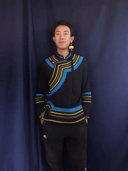 英梵度彝族服装男大凉山上衣外套机绣款民族风服装外套 上衣外套 m