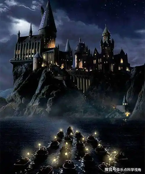 济南上空出现"海市蜃楼",和哈利波特魔法学校相似_片段_霍格沃茨_视频