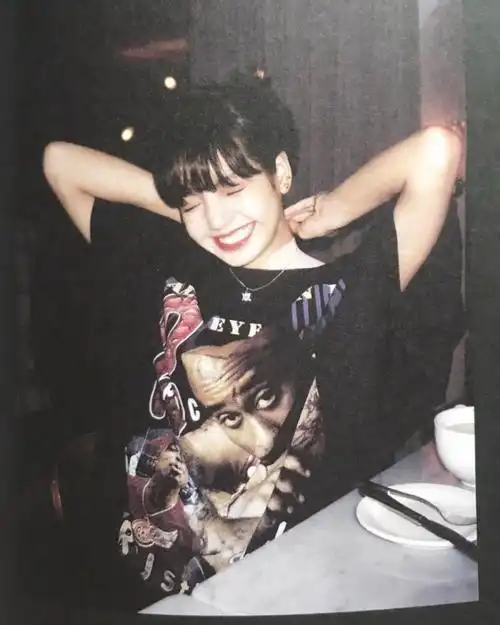 lisa  #blackpink  #tupac  #vintage  #古着  #hiphop  #rapper