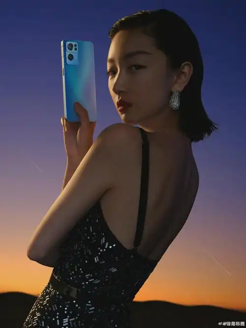 oppo reno7   周冬雨__财经头条