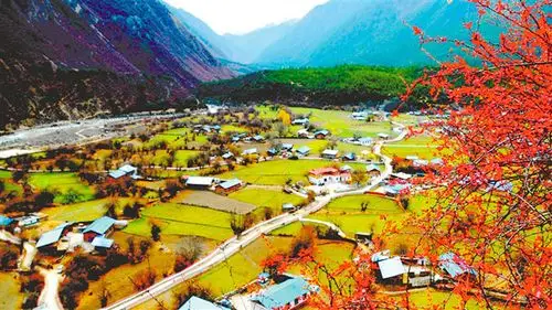 察隅县古玉乡罗马村改善人居环境综述