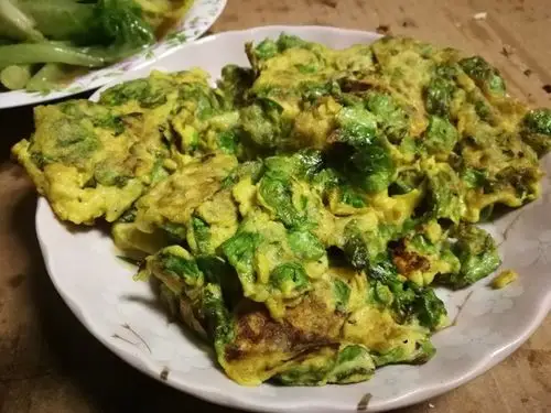 程小骞做的榆钱炒鸡蛋