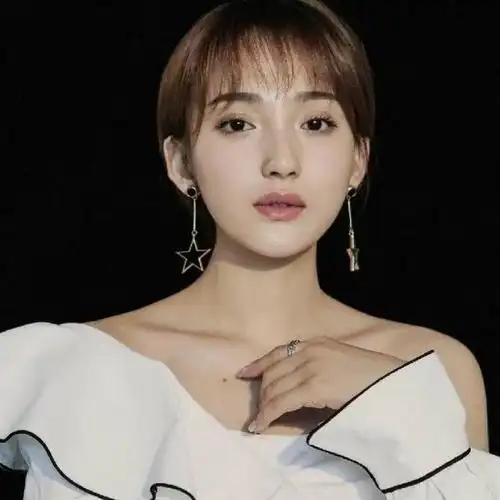 中国女明星颜值排行榜前100名 漂亮(中国女明星颜值榜排名第一名)