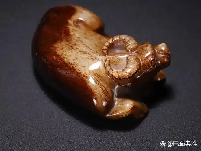 汉代 高古玉卧牛雕件