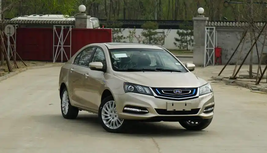 宋楠标配电池水冷加温的吉利帝豪ev300