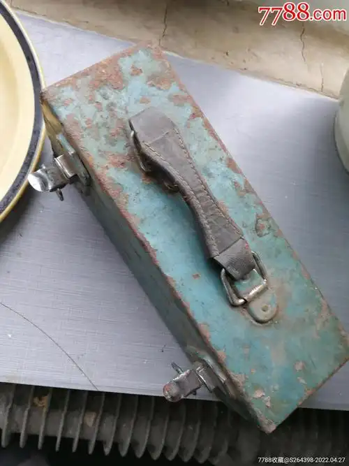 微型铁制工具箱