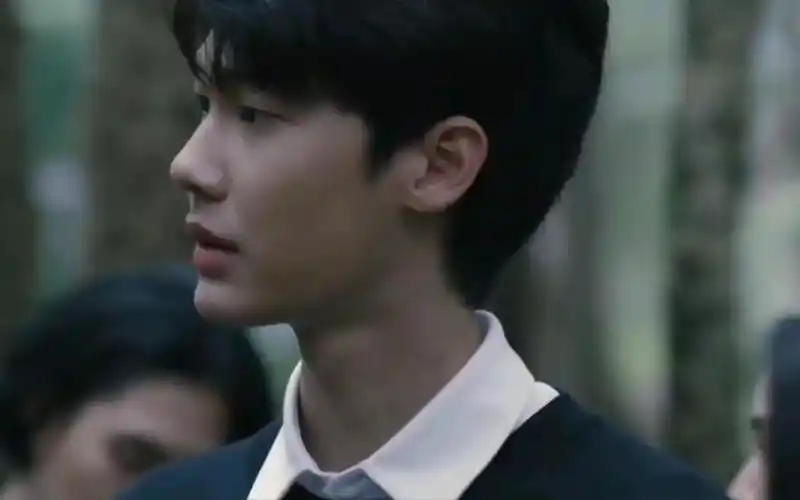 没想到泰版流星花园里的花泽类小优美作道明寺妈妈再度合作泰剧寄宿