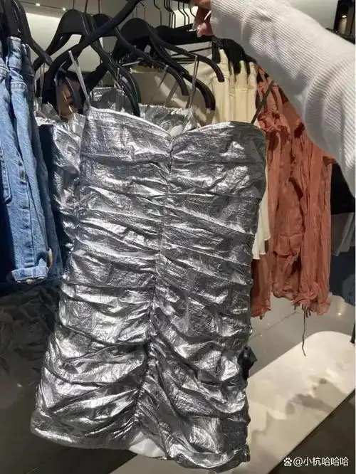 笑死奇葩服装大赏到底是谁在穿这些衣服