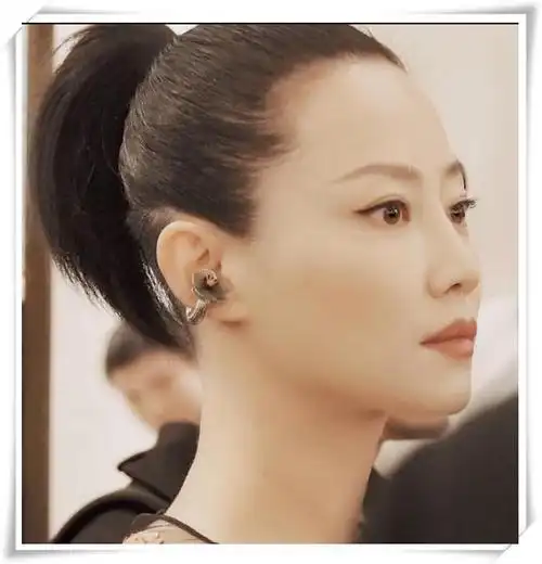 谭卓不过把头发剃掉一半就气场全开美到炸这气质郝蕾都比不了