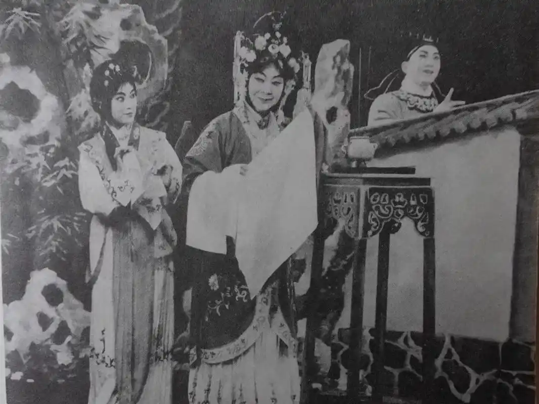 阎立品大师(西厢记)经典剧照,唱腔 - 抖音