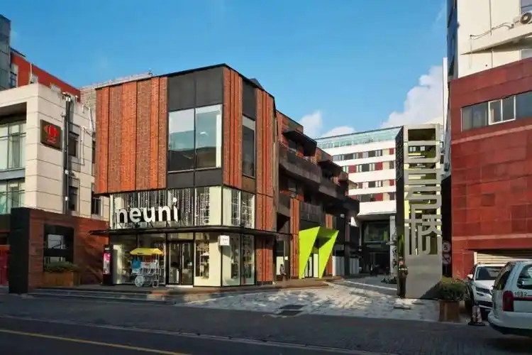 黄浦区孵化基地系列宣传之一:8号桥_园区_上海_创意