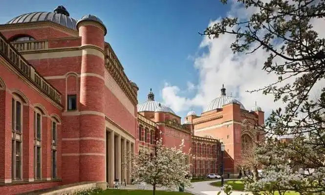 盘点qs世界排名前100的17所英国大学优势专业都有哪些