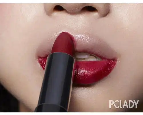 韩流达人最流行的唇妆升级版——桃心唇