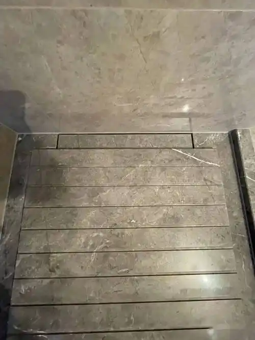 淋浴间大理石拉槽这么设计排水快20倍
