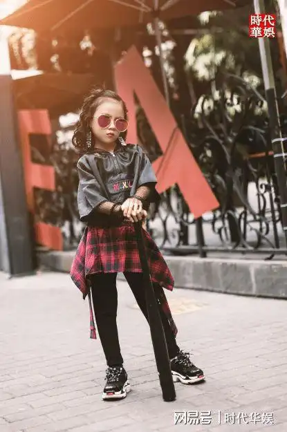 时代华娱babyface时尚平面童模档案库钟雨彤