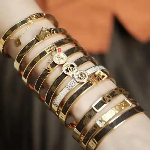 lv中古正品拆包做的手镯～钛钢材质 五金质量很好百元可以买到的大牌