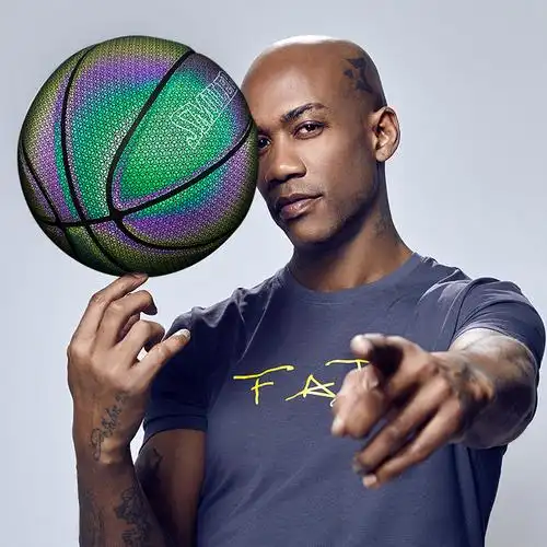 马布里反光夜光七号篮球刻字荧光月亮球(热品库)