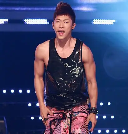 亚洲舞王张佑赫 张佑赫内地代理公司