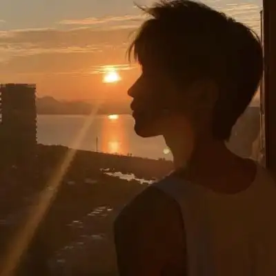 2021最新版男生侧颜头像心狠点傲气点才爷们