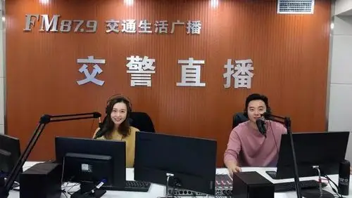 9日照交通生活广播特别报道:你好,高铁!