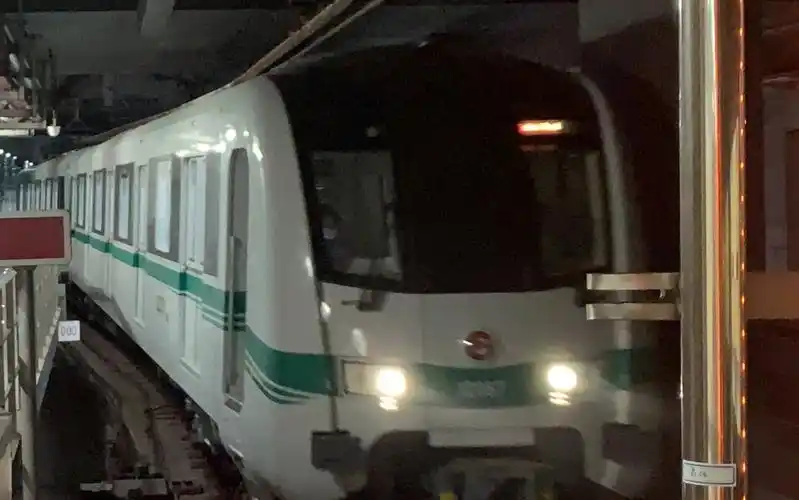 【上海地铁12号线】雪碧三世12067号车上线实拍