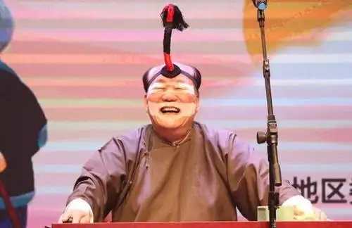 双簧 《老少乐》《口技表演》《相声表演》"结婚那会哪有钱给老伴买