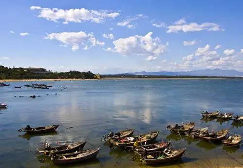 秦皇岛外打鱼船