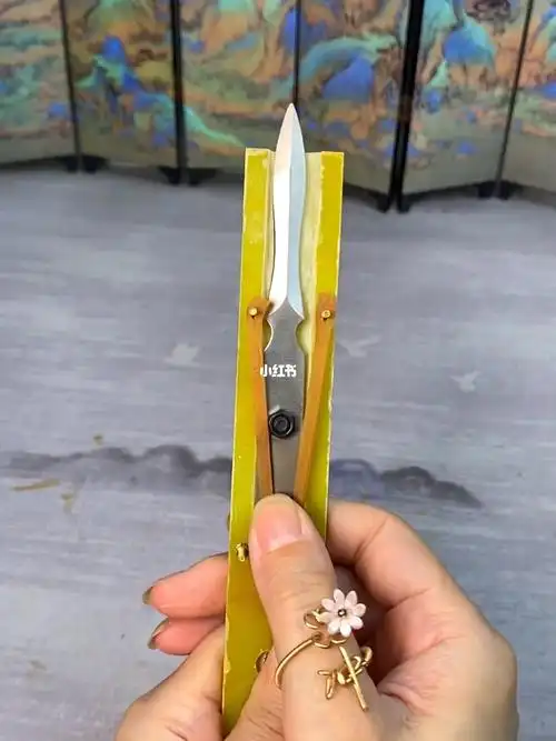 给自己做一双防身暗器特工鞋子的第一天.