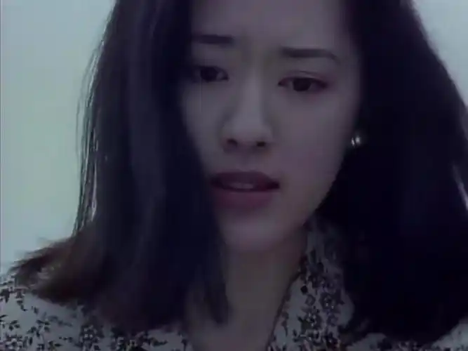 当时还让我郁闷了两三天,不过也算是日本90年代的一部佳作~ (@出处君)