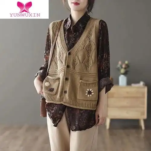 yunwuxin复古文艺针织马甲女装新款手工刺绣口袋镂空无袖开衫马夹背心