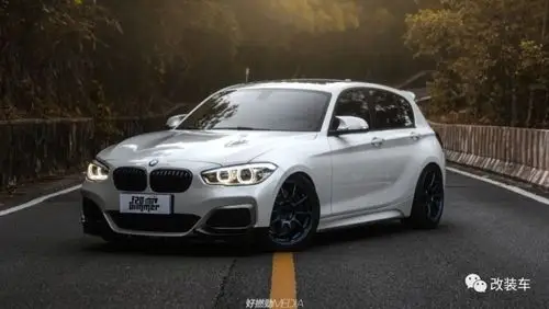 两台竞技小钢炮宝马120i的主人,玩成了生死不相离的基情挚友