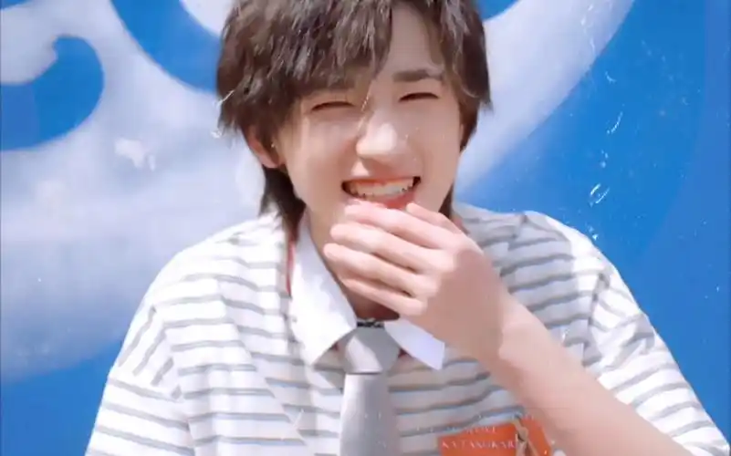 【宋亚轩】笑起来让人心软软的