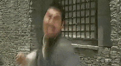 抗日神剧也是特效重灾区 下面请大家欣赏 《著名的手撕鬼子》 《一个