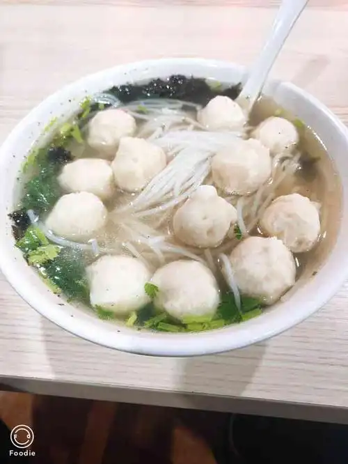 老滕家过桥米线-"鱼丸汤,味道第一口真的是当年夜市的老味道.