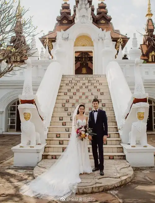 现代与传统交织,一场来自泰国北部的神秘园林婚礼