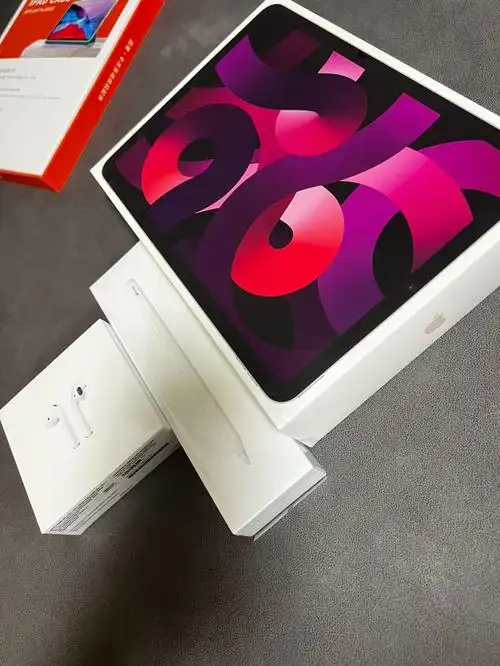 出苹果耳机ipod2代