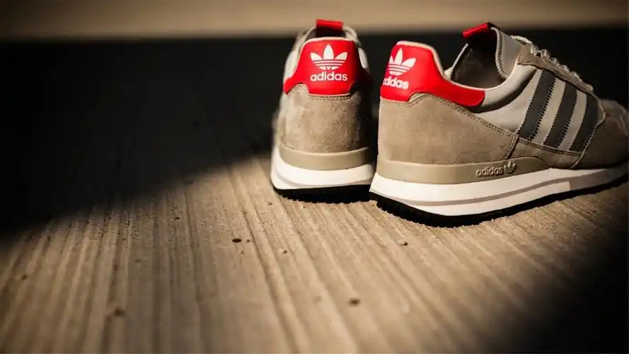 精选adidas主题高清广告设计图片桌面壁纸下载2