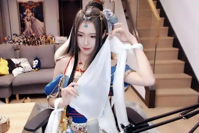 出现在lpl二台是腐团儿做得最正确选择,为她之后的