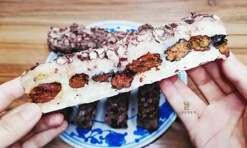一层红豆一层枣,北方过年必做的年糕,香甜软糯,舌尖上的年味_红枣