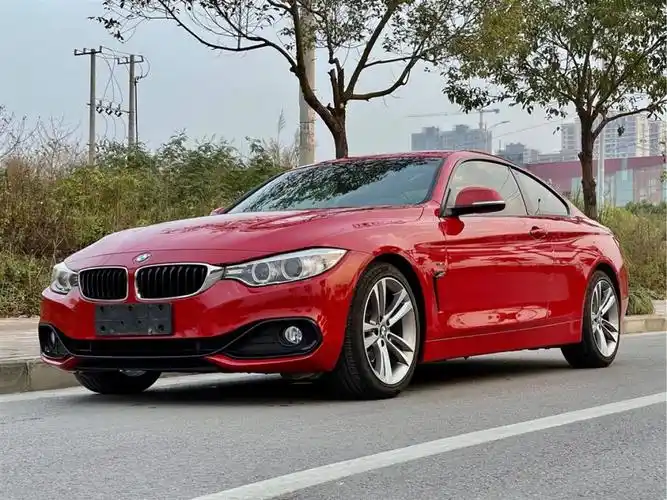 南宁2014年12月宝马宝马4系2014款420i设计套装型红色自动档