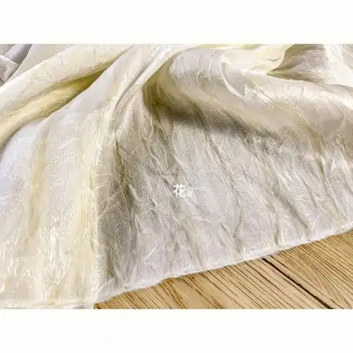 diy手工制作  #布艺  服装设计师面料~杏色沟壑人丝纺半透压褶褶皱