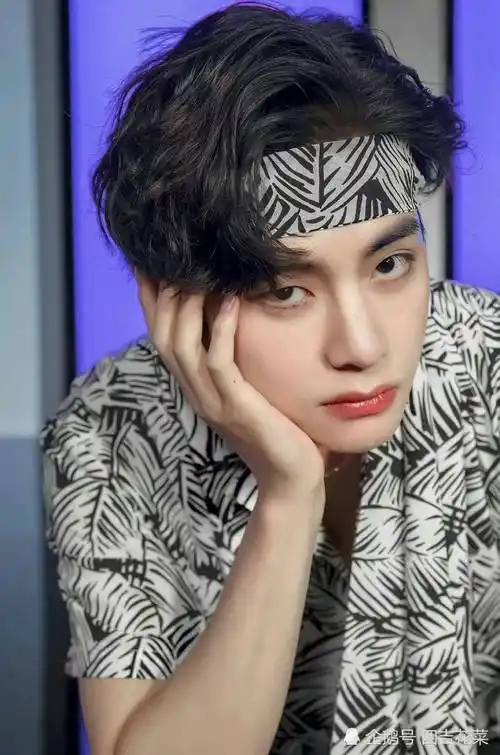 jennie金泰亨恋情实锤,路人表示:我觉得可以,"双金"很般配_偶像_男女