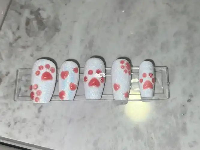 毛茸茸猫爪美甲太适合冬天啦