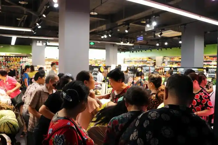 齐恩超市曦圆店盛大开业·顾客挤爆超市抢优惠_网易订阅