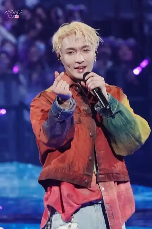 喜欢宝贝比心0099喜欢看宝贝笑#张艺兴大航海无远弗届巡回演唱会