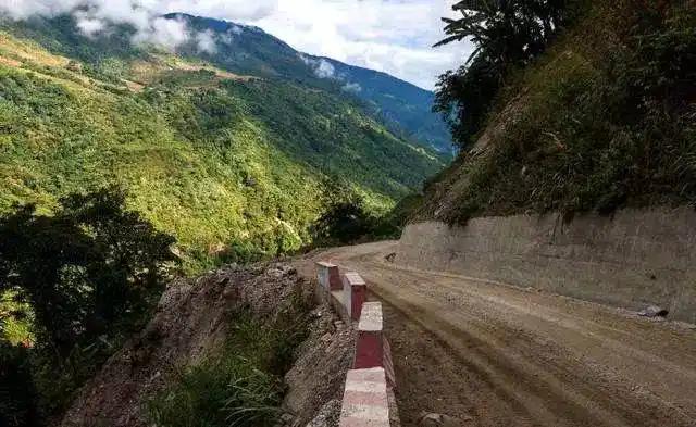 中国十大"死亡公路",最惊险的一条每年毁车100辆!