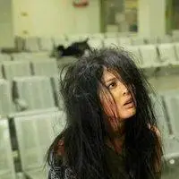 穿着破烂的衣服图片 穿着破烂衣服乞丐图片_微信头像图片大全